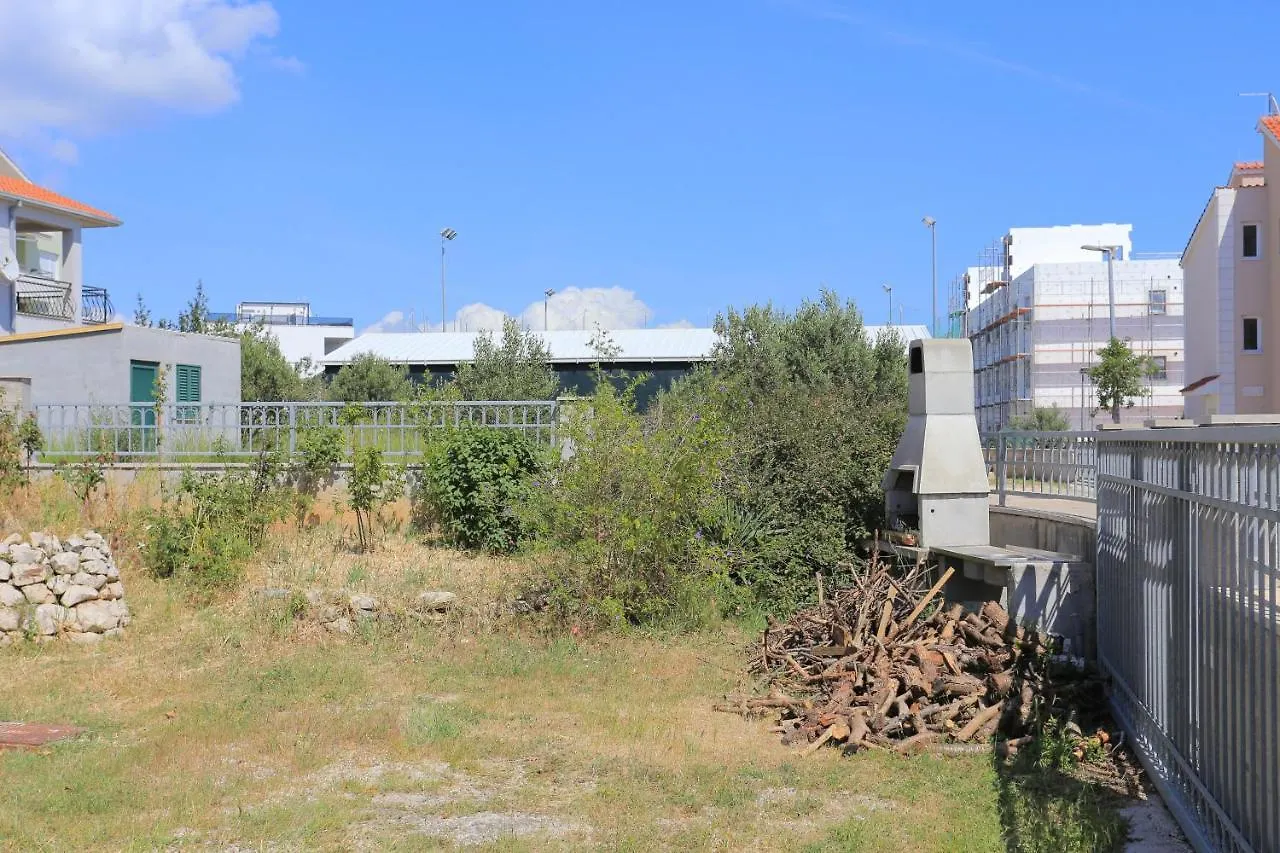 Apartments With A Parking Space Businci, Ciovo - 18800 Trogir 0*,  Croatia